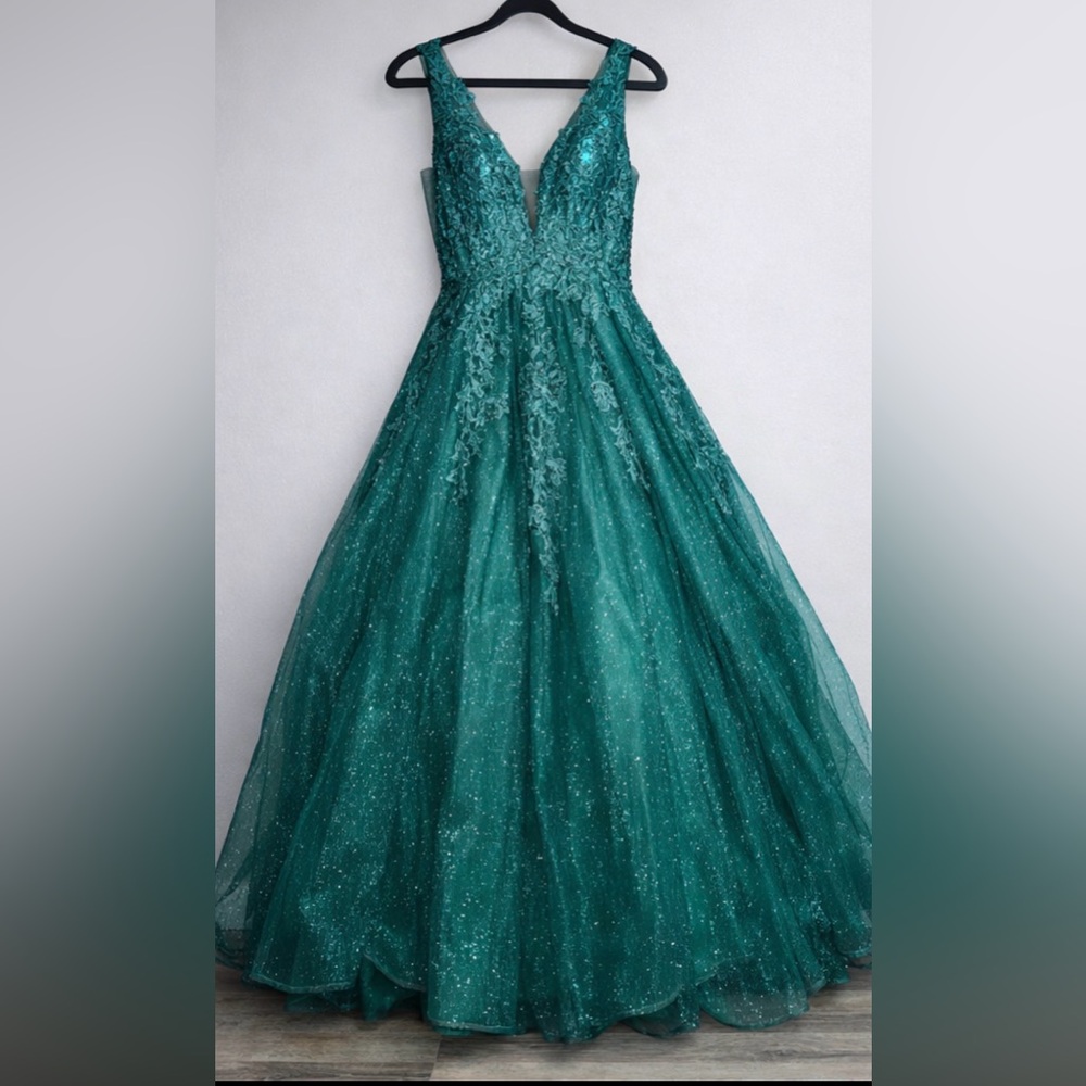 Emerald Green Glitter Ball Gown Sweet16 Prom Dress Lace Appliqué Princess Formal